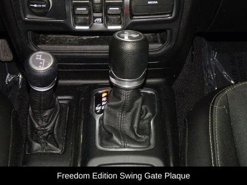 Used 2021 Jeep Wrangler Unlimited Sport AWD/4WD image 36