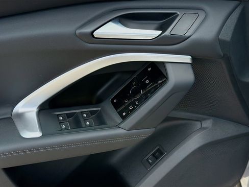 New 2025 Audi Q5 Premium AWD/4WD image 23