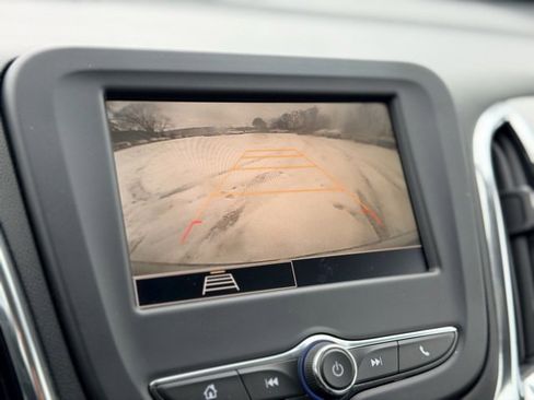 Used 2023 Chevrolet Equinox LT image 14