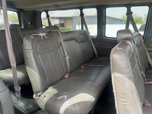 Used 2013 Chevrolet Express 3500 LS image 15