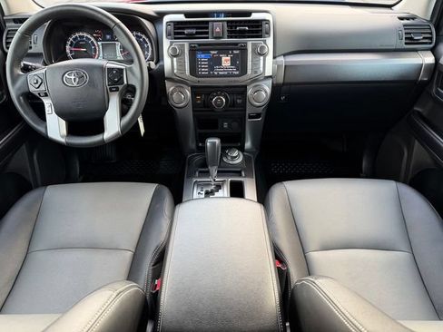 Certified 2017 Toyota 4Runner SR5 Premium AWD/4WD image 21