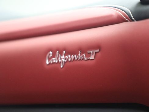 Certified 2016 Ferrari California T RWD image 21
