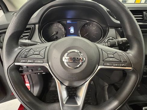 Used 2019 Nissan Rogue Sport SV AWD/4WD image 12