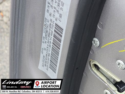 Used 2019 Jeep Cherokee Latitude w/ Cold Weather Group image 32