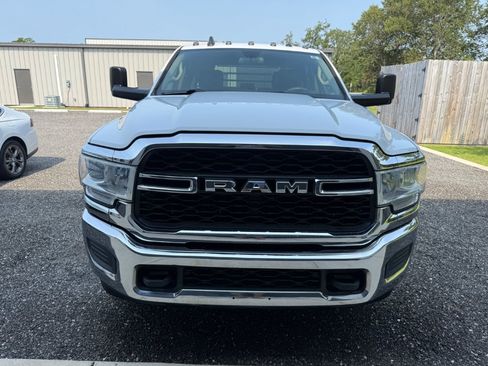 Used 2020 RAM 3500 Tradesman w/ Chrome Appearance Group AWD/4WD image 2