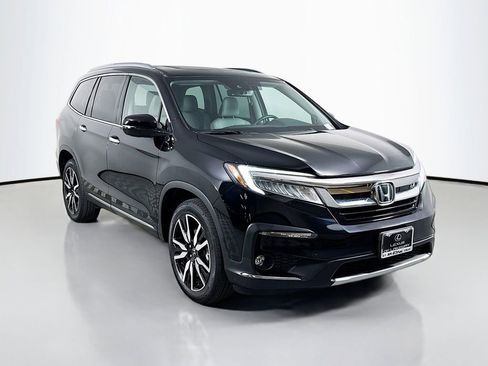 Used 2019 Honda Pilot Touring image 3