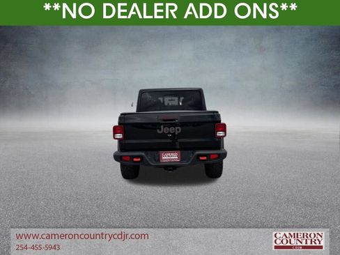 Used 2023 Jeep Gladiator Mojave w/ Cold Weather Group AWD/4WD image 4