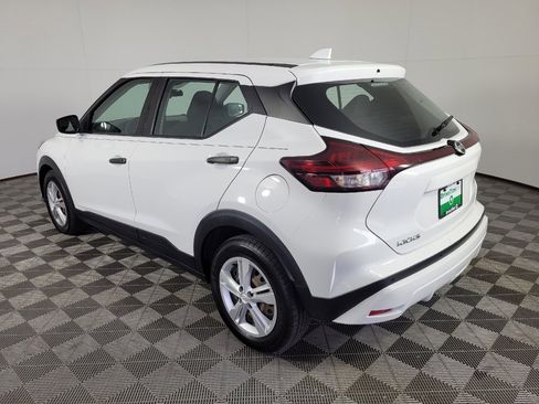 Used 2021 Nissan Kicks S FWD image 5