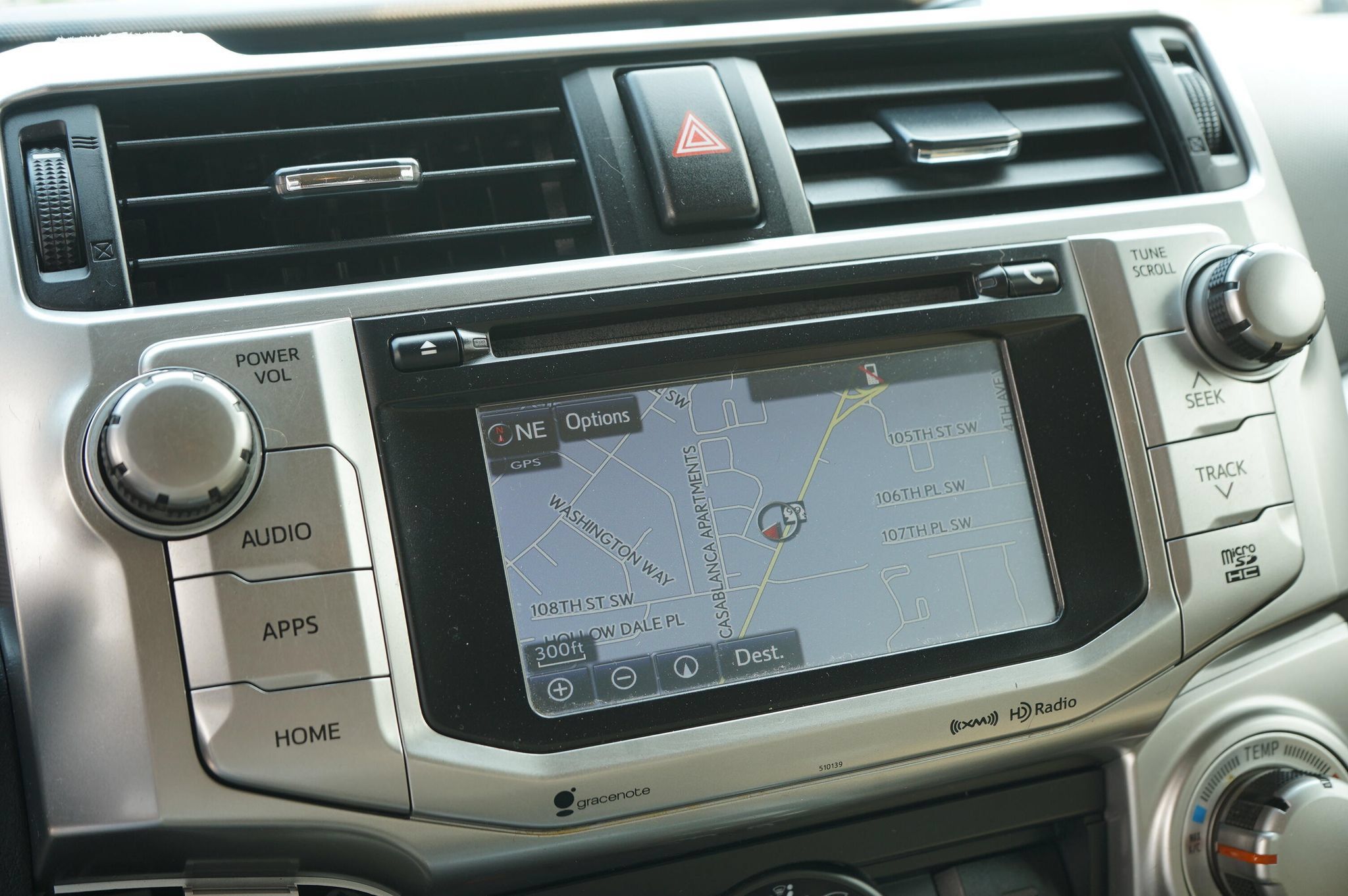 Used 2018 Toyota 4Runner SR5 Premium AWD/4WD image 19