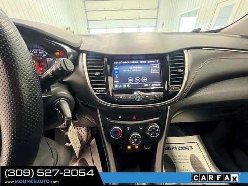 Used 2021 Chevrolet Trax LS w/ Tint and Cruise Package AWD/4WD image 18