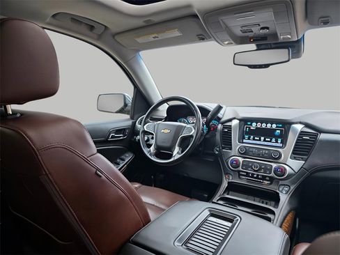 Used 2019 Chevrolet Tahoe Premier w/ Premier Plus Edition image 15
