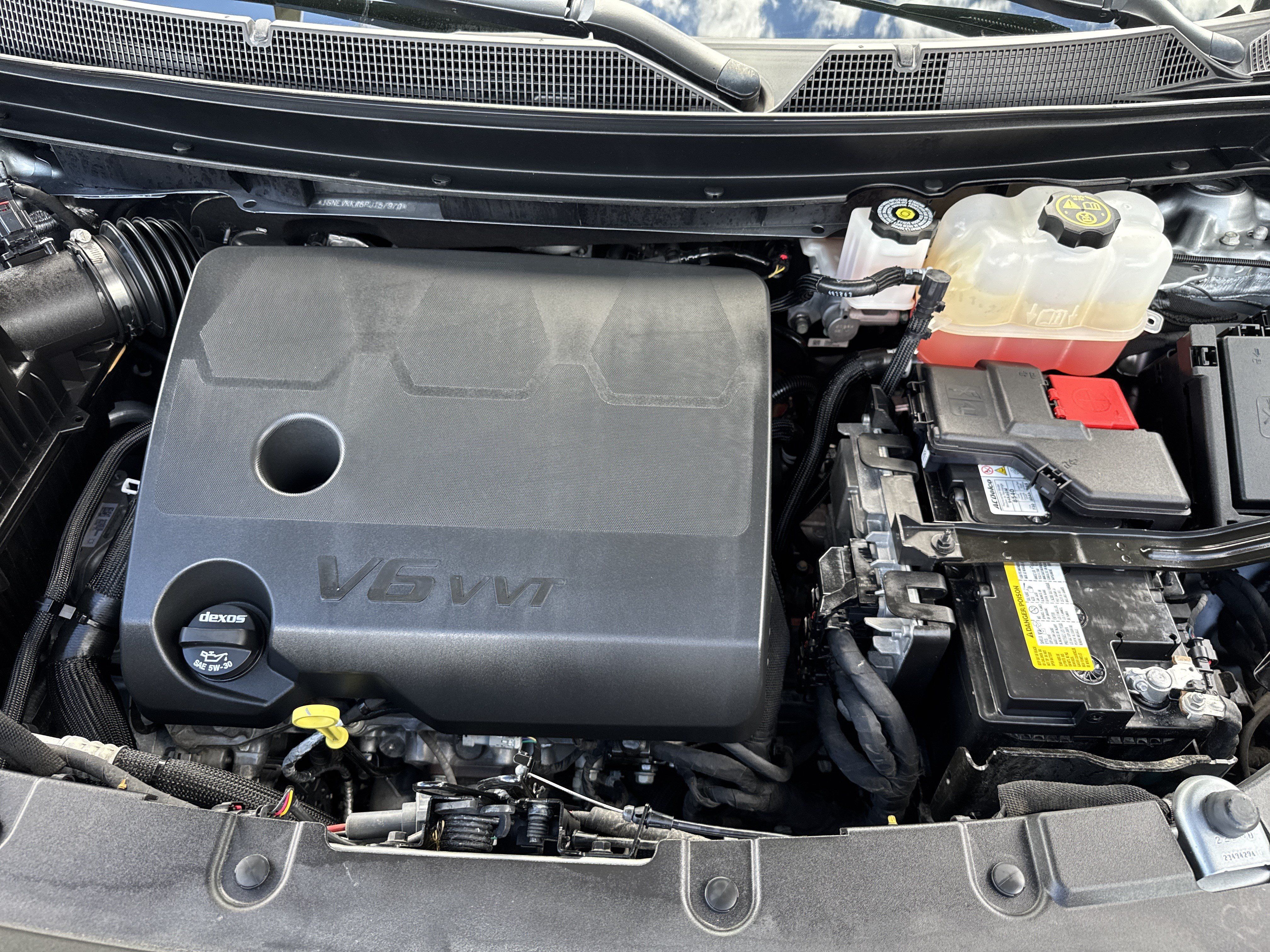 Used 2023 Chevrolet Traverse Premier AWD/4WD image 21