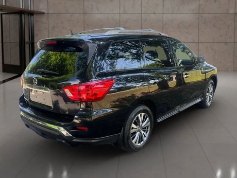 Used 2018 Nissan Pathfinder S FWD image 6
