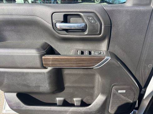 Used 2021 Chevrolet Silverado 1500 LT Trail Boss w/ Convenience Package II image 25