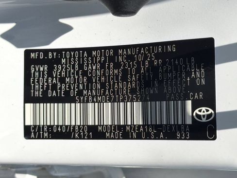 Used 2026 Toyota Corolla LE FWD image 31