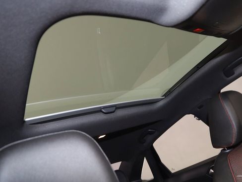 Used 2024 Volkswagen Jetta GLI Autobahn image 11