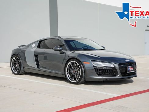 Used 2014 Audi R8 V8 w/ Enhanced Leather Package AWD/4WD image 1