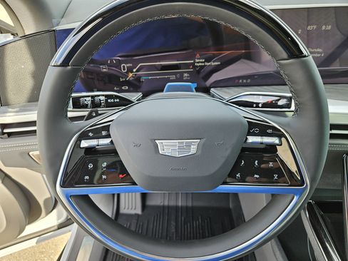 New 2025 Cadillac Lyriq Sport RWD image 34