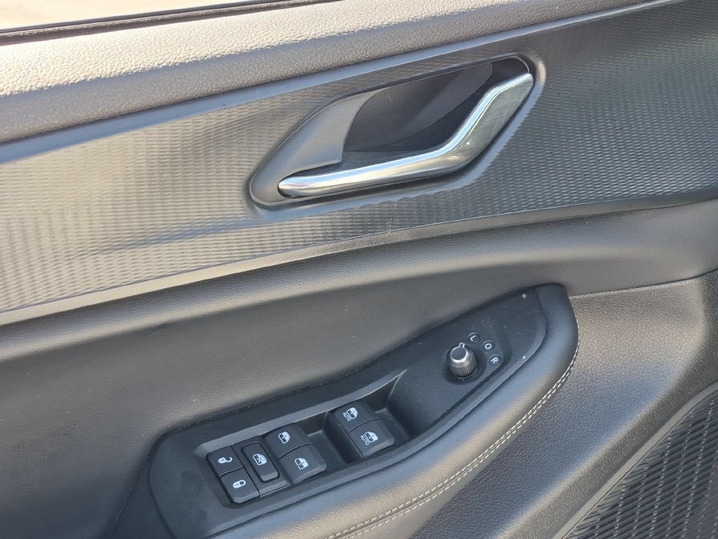 Used 2025 Jeep Grand Cherokee Altitude AWD/4WD image 13