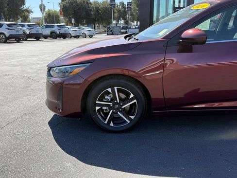 Used 2024 Nissan Sentra SV FWD image 5