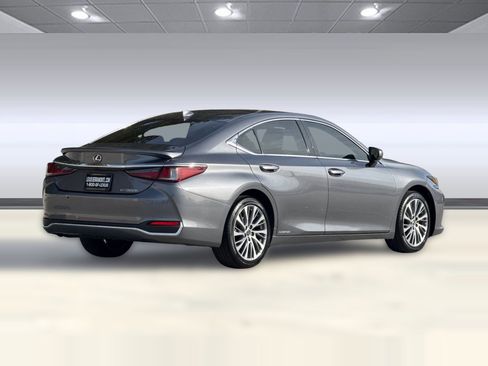 Used 2021 Lexus ES 300h w/ Premium Package image 8