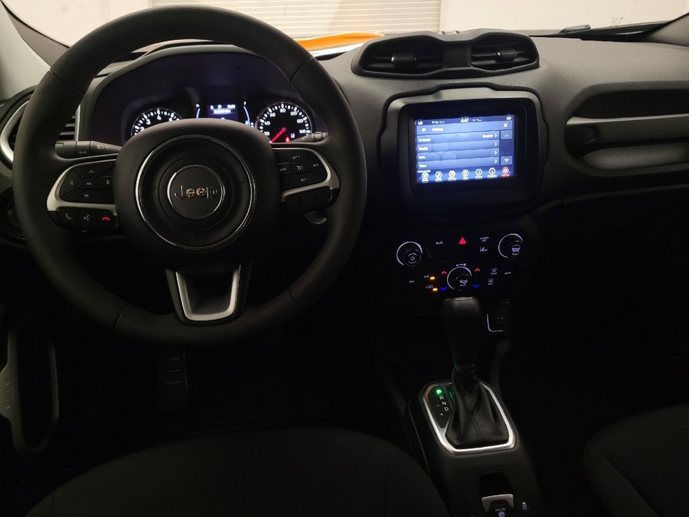 Used 2021 Jeep Renegade Sport FWD image 22