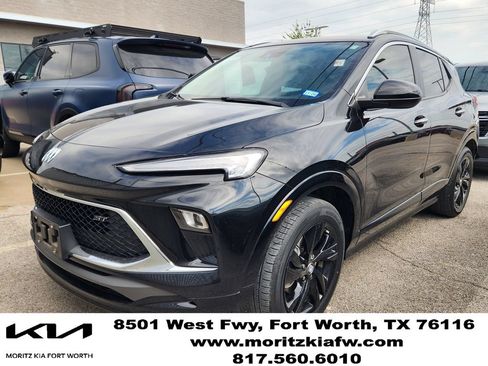 Used 2024 Buick Encore GX Sport Touring w/ Comfort Package FWD image 2