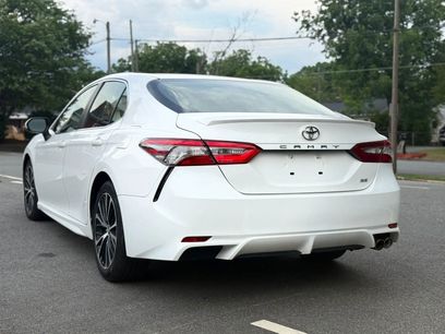 Used 2018 Toyota Camry SE