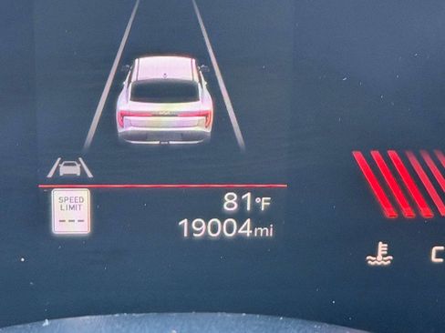 Used 2025 Kia K4 FWD image 17