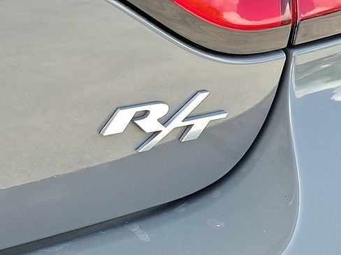 Used 2017 Dodge Charger R/T w/ Plus Group RWD image 5
