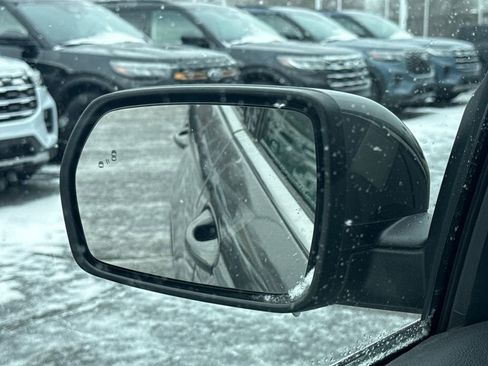 Used 2024 Ford Edge SEL w/ Convenience Package image 31