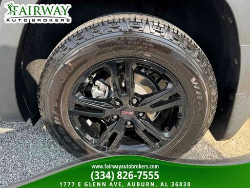 Used 2022 GMC Terrain AT4 w/ Infotainment Package II AWD/4WD image 33
