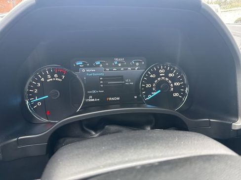 Used 2018 Ford F150 Lariat w/ Equipment Group 502A Luxury image 12