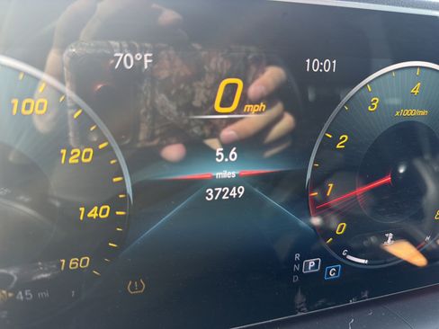 Used 2022 Mercedes-Benz GLE 350 w/ AMG Line Exterior image 21