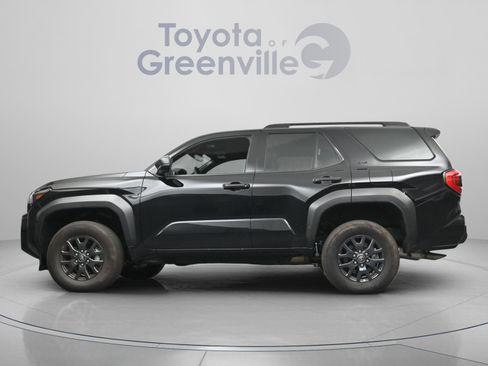 Used 2025 Toyota 4Runner SR5 AWD/4WD image 6