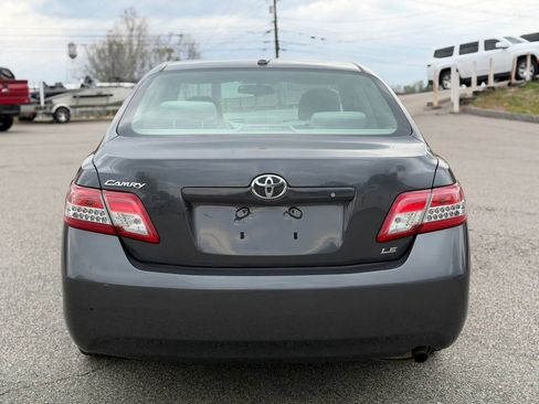 Used 2010 Toyota Camry LE FWD image 8