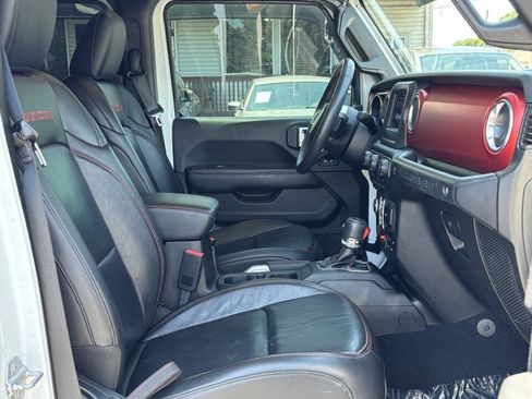 Used 2018 Jeep Wrangler Unlimited Rubicon AWD/4WD image 20