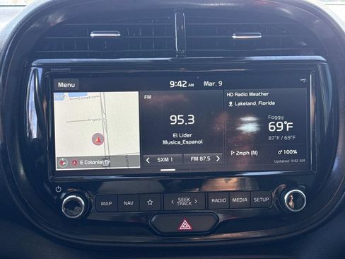 Used 2020 Kia Soul EX image 22