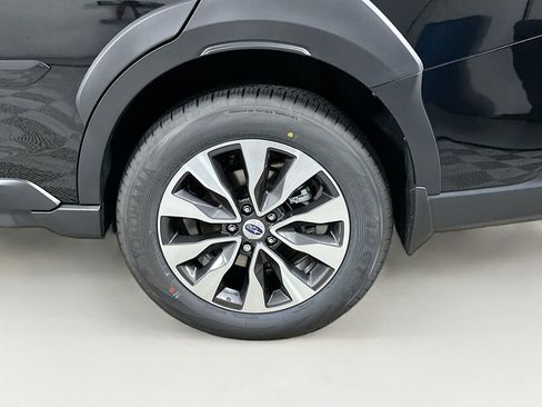 Used 2025 Subaru Outback Limited w/ Popular Package #2 AWD/4WD image 24
