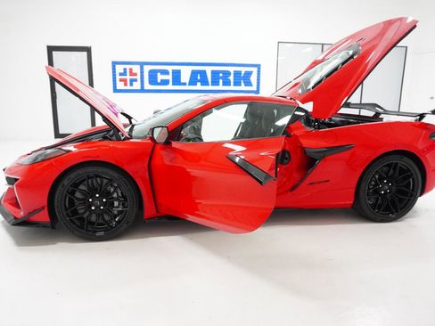 New 2026 Chevrolet Corvette Z06 w/ Z07 Performance Package image 21