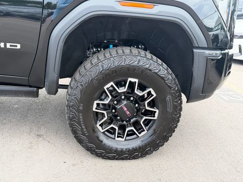 Used 2026 GMC Sierra 2500 AT4X AWD/4WD image 9