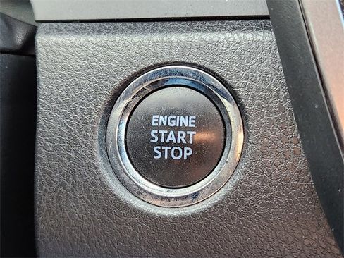 Used 2023 Toyota Camry XLE image 23