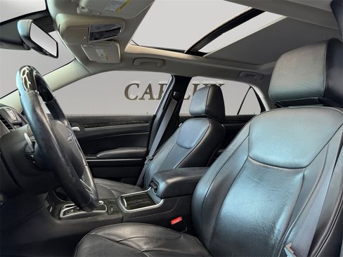 Used 2016 Chrysler 300 C w/ Safetytec Plus Group image 8