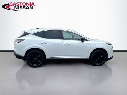 Used 2025 Nissan Murano SV FWD image 10