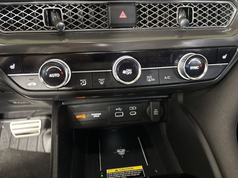 Used 2024 Acura Integra A-Spec image 16