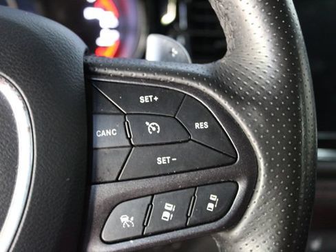 Used 2023 Dodge Durango R/T w/ Tow 'N Go Package AWD/4WD image 18