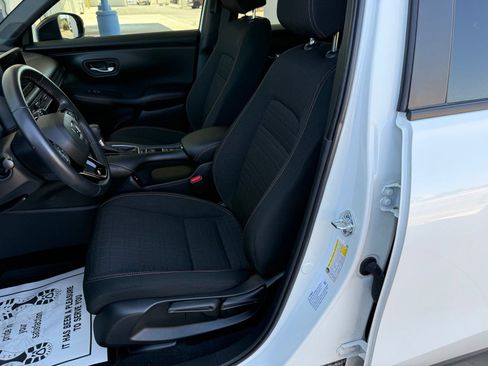 Certified 2025 Honda HR-V Sport image 33