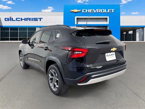 New 2026 Chevrolet Trax LT FWD image 6