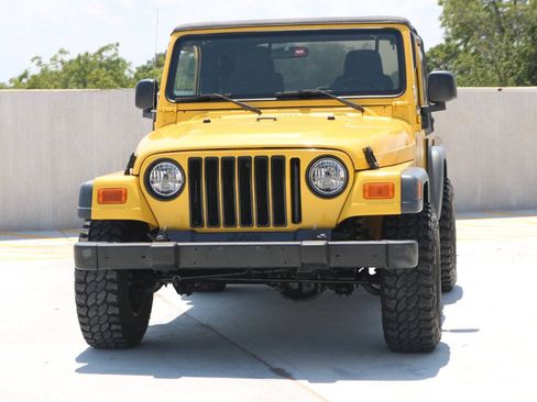 Used 2004 Jeep Wrangler X w/ Convenience Group AWD/4WD image 24