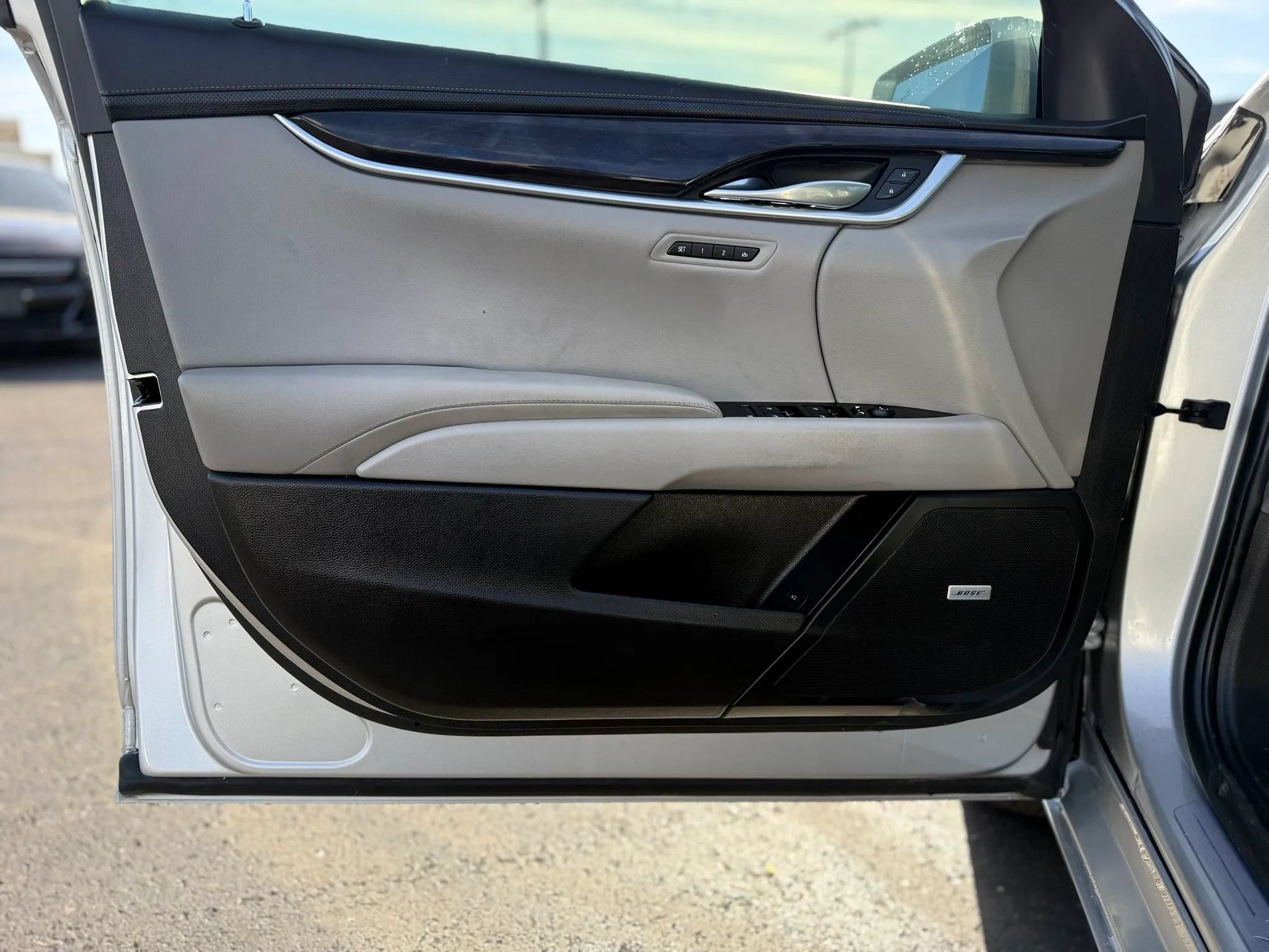Used 2017 Cadillac XTS Luxury w/ Driver Awareness Package FWD image 24